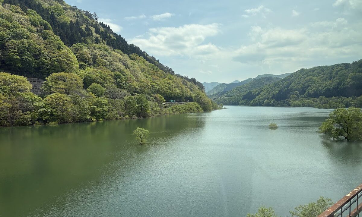 錦秋湖 岩手県