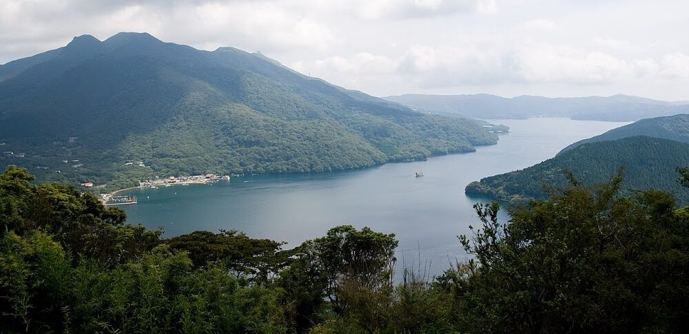 Hakone Lake/Lake Ashi (Kanagawa Prefecture)