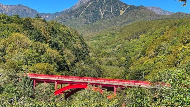 川俣川渓谷・東沢大橋（山梨県）