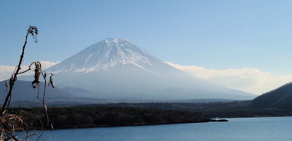 本栖湖（山梨県）