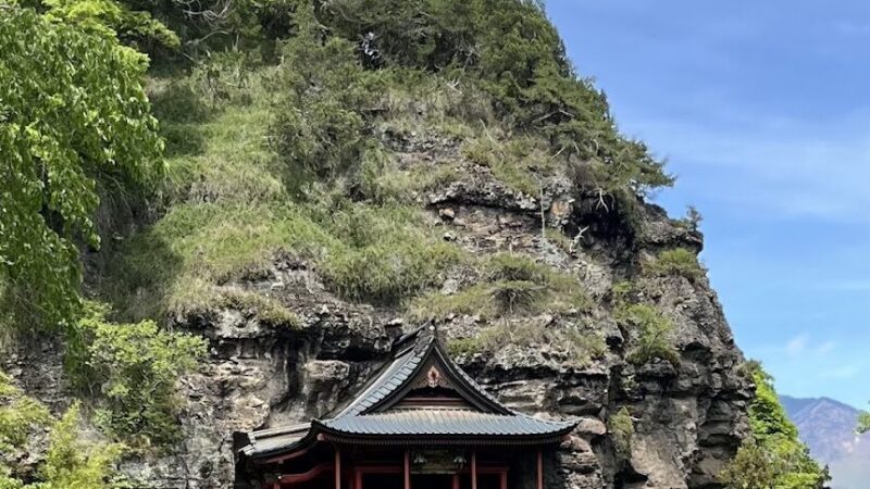 布引観音 釈尊寺(長野県小諸市)