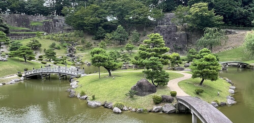 Gyokusenin-maru Garden (Ishikawa Prefecture)