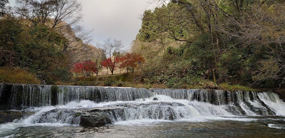 稲葉山・宮島峡県定公園（富山県）