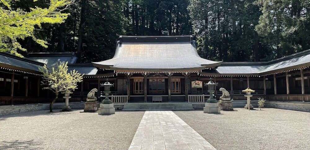 飛騨一宮水無神社