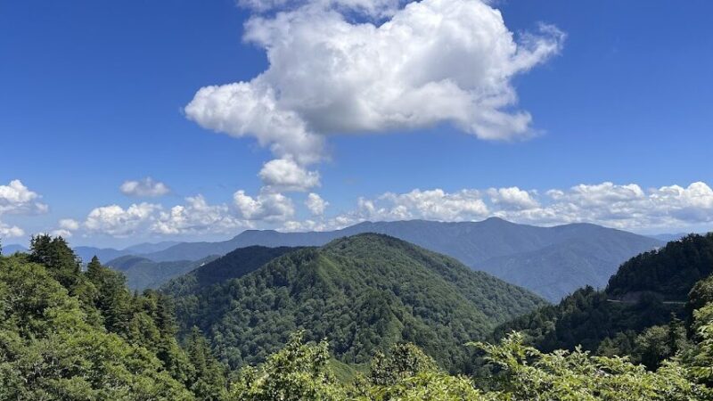 白山白川郷ホワイトロード・県境三方岩駐車場（岐阜県）