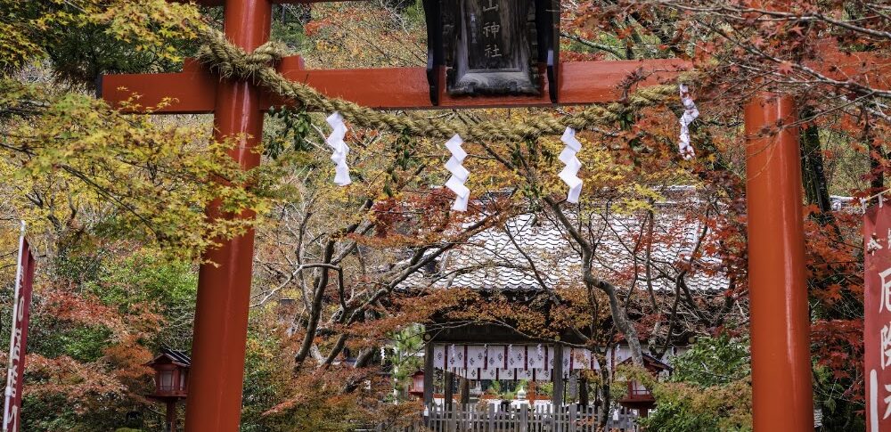곡산신사（교토부 거마오카시）