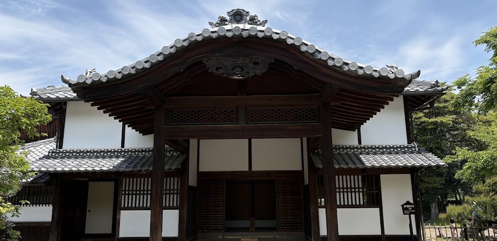 国宝彦根城・名勝玄宮楽々園